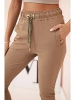 Dámské bavlněné cargo kalhoty s kapsami a řetízkem béžové