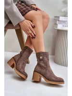 Zateplené dámské boty na podpatku hnědé model 21673996 - Boto Zateplené dámské boty na podpatku hnědé model 21673996 - Boto