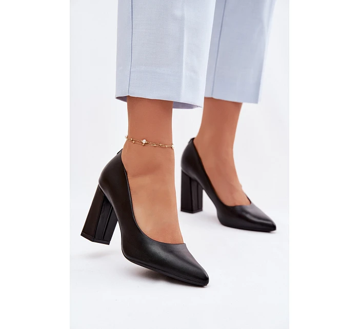 Lodičky na podpatku z eko kůže model 22100625 Černé - SERGIO LEONE Lodičky na podpatku z eko kůže model 22100625 Černé - SERGIO LEONE