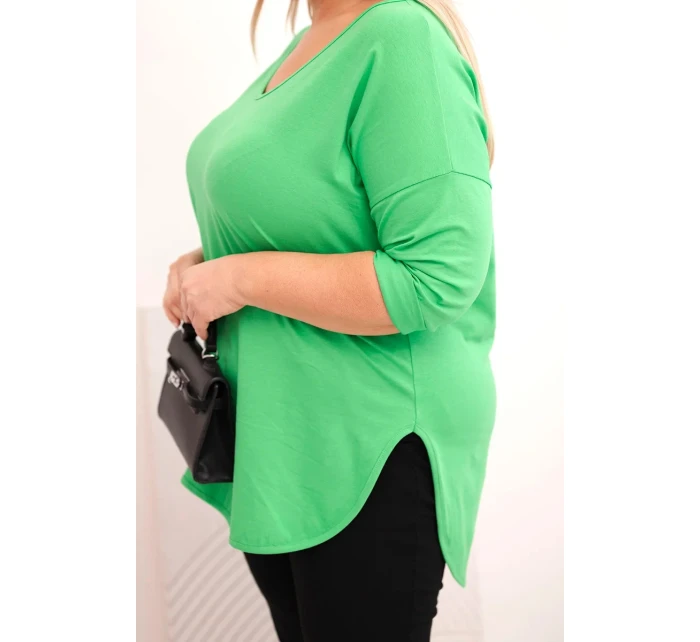 Dámska bavlnená blúzka s výstrihom do V a otočenými rukávmi svetlozelená Dámska bavlnená blúzka s výstrihom do V a otočenými rukávmi svetlozelená