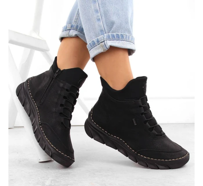 Dámské černé zateplené boty model 21904592 - Rieker