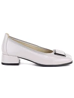 Kožené lodičky na nízkom podpätku sivé Vinceza 18129