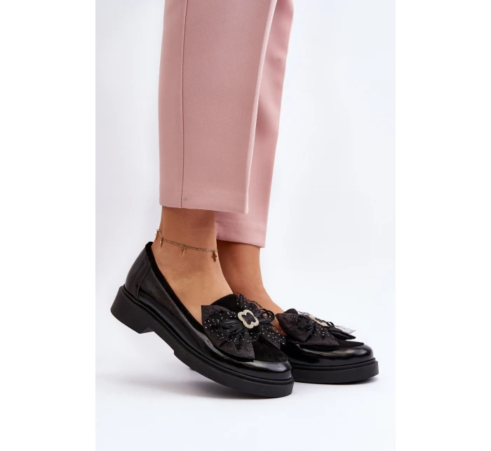Dámské lakované mokasíny s mašlí model 21648033 černé - Laura Messi