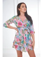 Květinové šaty s vázáním v model 18746781 pudrově růžové - K-Fashion