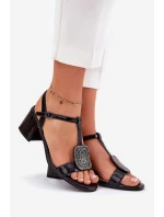 Skórzane Lakierowane Sandały Damskie Na Słupku Z Ozdobą Vinceza 91134 Czarne Skórzane Lakierowane Sandały Damskie Na Słupku Z Ozdobą Vinceza 91134 Czarne