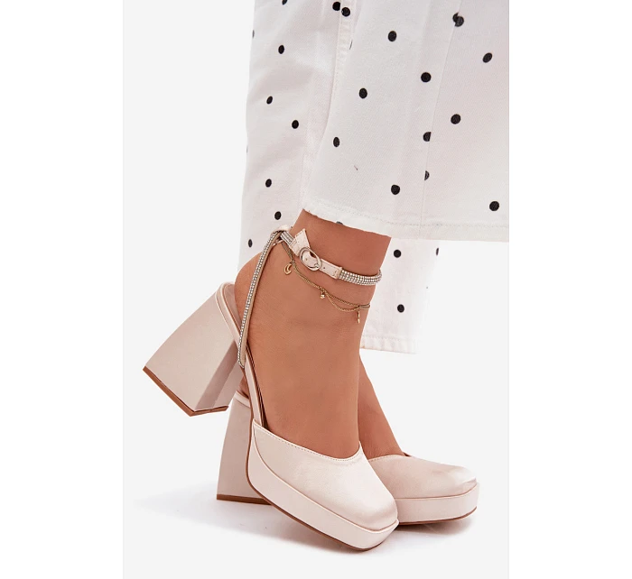 Dámské sandály na podpatku typu sloupek s páskem se šperky Zlaté Seraphina