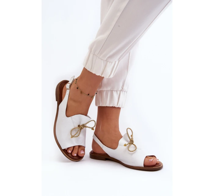 Kožené ploché sandály model 21646113 bílé - Zazoo