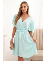 Šaty so skladaným výstrihom mätovej farby Šaty so skladaným výstrihom mätovej farby