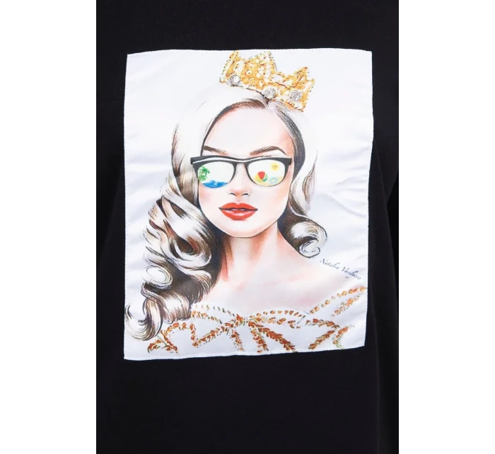 Blúzka s grafikou dievčatá v 3D okuliaroch čierna