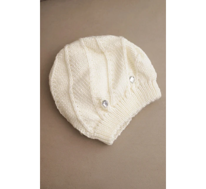 Dámska zimná vlnená čiapka s ozdobnými kryštálmi K461 ecru