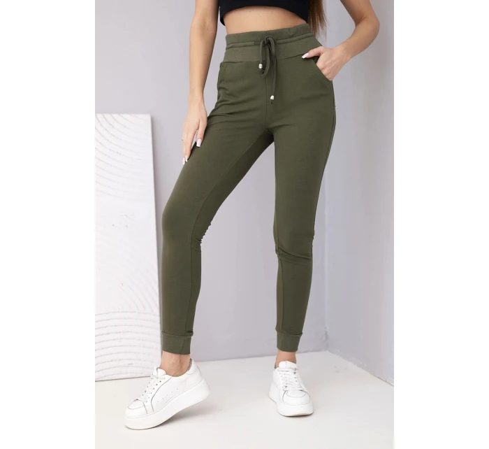 Dámske tepláky s vysokým pásom a šnúrkou na stiahnutie v khaki farbe