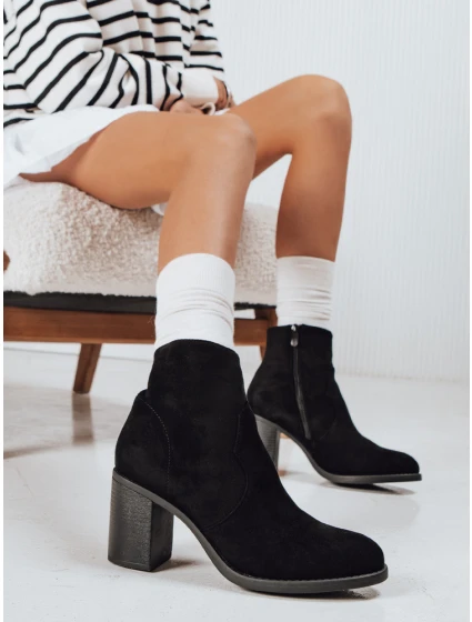 Dámské semišové kozačky černé Dstreet model 21993968 - FashionStreet