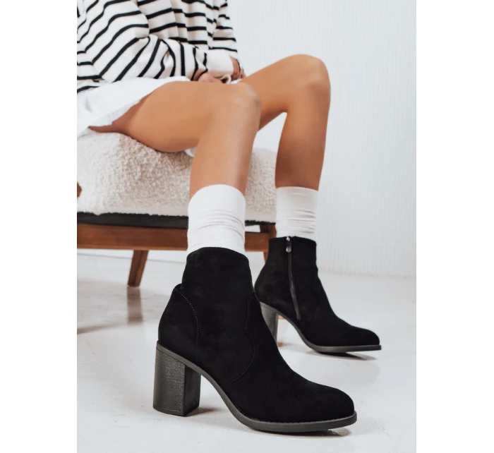 Dámské semišové kozačky černé Dstreet model 21993968 - FashionStreet