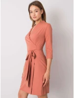 Šaty LK SK model 15410846 tmavě oranžová - FPrice Šaty LK SK model 15410846 tmavě oranžová - FPrice