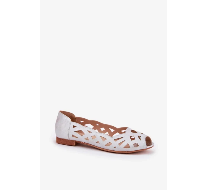 Dámske perforované baleríny Calgis s otvorenou špičkou - strieborné