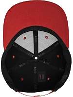 Flexfit 110 6 panelová kšiltovka "Fitted Snapback" 55.0110 black/red Flexfit 110 6 panelová kšiltovka "Fitted Snapback" 55.0110 black/red