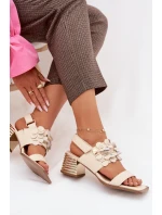 Kožené sandály na podpatku D&A model 22031909 Béžové - S.Barski