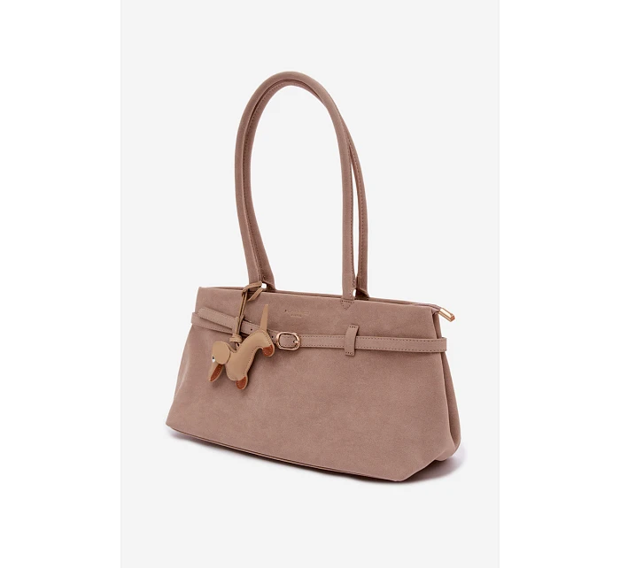 Kožená kabelka z imitace semiše s přívěskem jezevčík béžová Noellea