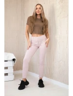 Bavlnené nohavice s vreckami v zadnej časti tmavo púdrovo ružovej farby