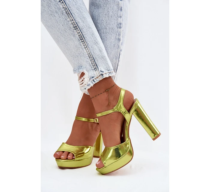 Dámské sandály na vysokém podpatku zelené model 22103033 - Boto