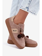 Kožené semišové tenisky s třásněmi model 22556822 Béžové - VINCEZA Kožené semišové tenisky s třásněmi model 22556822 Béžové - VINCEZA