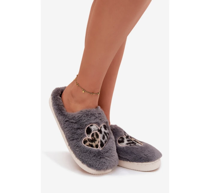 Dámske kožušinové papuče so srdcom - sivé Amandra Dámske kožušinové papuče so srdcom - sivé Amandra