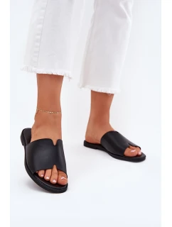 Dámské Pantofle Z Eko Kůže Na Plochém Podpatku Černé model 21701731 - EVENTO