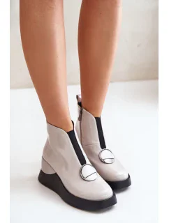 Topánky na klinovom podpätku model 201015 Krok v štýle