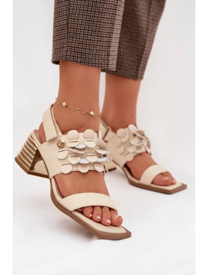 Kožené sandály na podpatku D&A model 22031909 Béžové - S.Barski