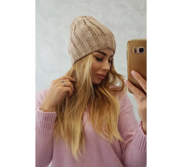 Fleecová čepice Ida model 18751197 tmavě béžová - K-Fashion Fleecová čepice Ida model 18751197 tmavě béžová - K-Fashion