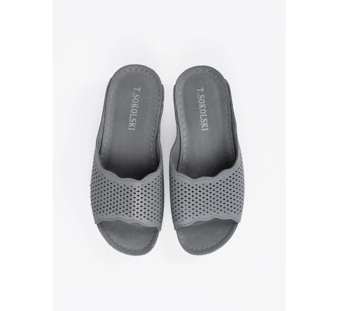 Luxusné dámske ponožky na plochom podpätku v šedej a striebornej farbe Luxusné dámske ponožky na plochom podpätku v šedej a striebornej farbe