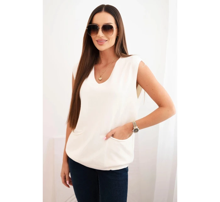 Dámsky viskózový sveter bez rukávov s vreckami a véčkovým výstrihom ecru