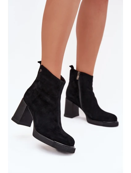 Semišové kožené dámské boty na podpatku model 21710339 Černé - VINCEZA