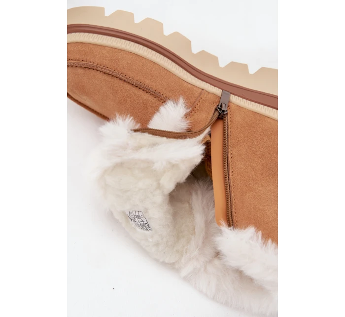 Dámské zimní boty z přírodního semiše model 21725177 Camel - Lee Cooper Dámské zimní boty z přírodního semiše model 21725177 Camel - Lee Cooper