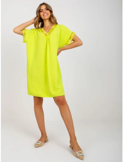 Šaty DHJ SK model 17388170 vápno - FPrice