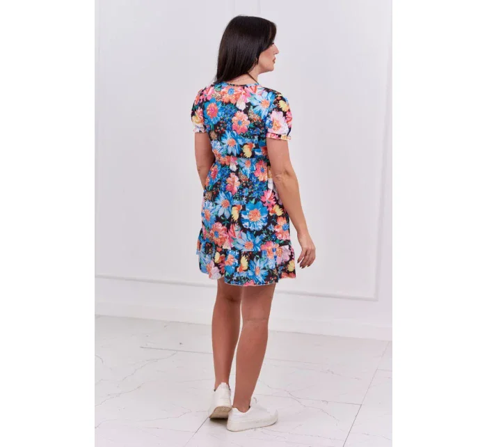 Kvetinové šaty s výstrihom do V čiernej