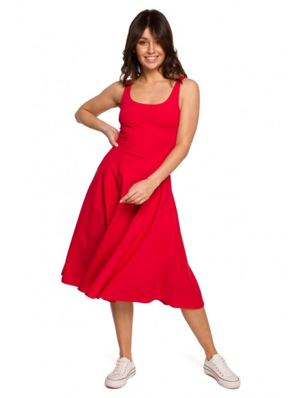 B218 Priliehavé šaty bez rukávov - červené