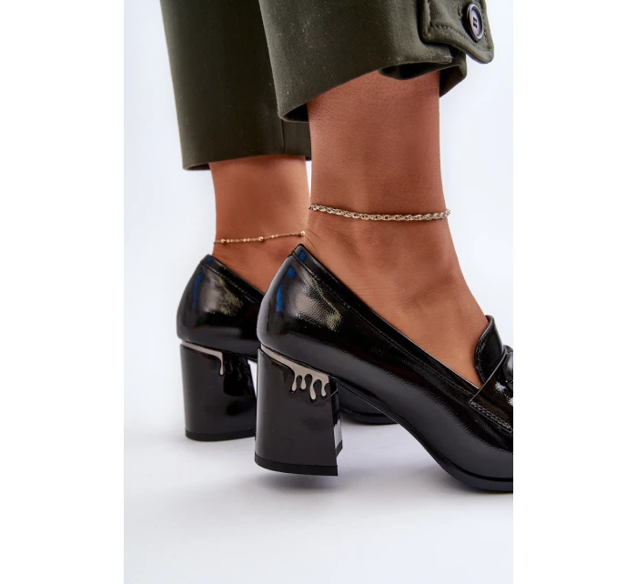 Dámské lakované lodičky na podpatku černé D&A model 21655956 - S.Barski