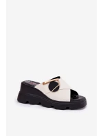 Eleganckie Skórzane Klapki Damskie Na Koturnie Z Ozdobą Artiker 56C1585 Beżowe