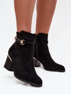 Dámské zimní kozačky na podpatku s ozdobným páskem Černé model 21711606 - Boto