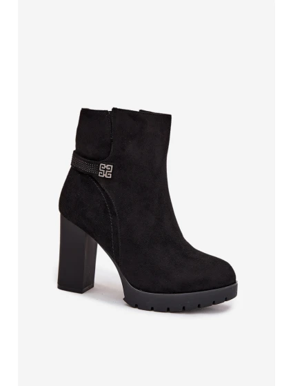 Ocieplane Botki Damskie Na Słupku Z Ozdobnym Paskiem Czarne Zayna Ocieplane Botki Damskie Na Słupku Z Ozdobnym Paskiem Czarne Zayna