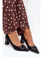 Lodičky na podpatku s ozdobnou sponou černé model 21704536 - Boto