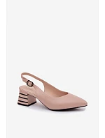 Sandále na podpätku model 226500 Krok vo veľkom štýle Sandále na podpätku model 226500 Krok vo veľkom štýle