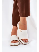 Klapki Damskie Na Platformie Z Ćwiekami Big Star RR274216 Białe Klapki Damskie Na Platformie Z Ćwiekami Big Star RR274216 Białe