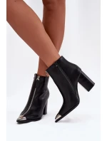 Botki Damskie Na Słupku Z Ozdobnym Zamkiem Czarne Wiviane