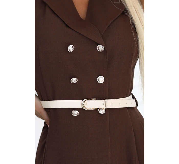 model 21232660 Elegantní midi košilka se zlatými knoflíky a páskem CHOCOLATE - numoco basic model 21232660 Elegantní midi košilka se zlatými knoflíky a páskem CHOCOLATE - numoco basic