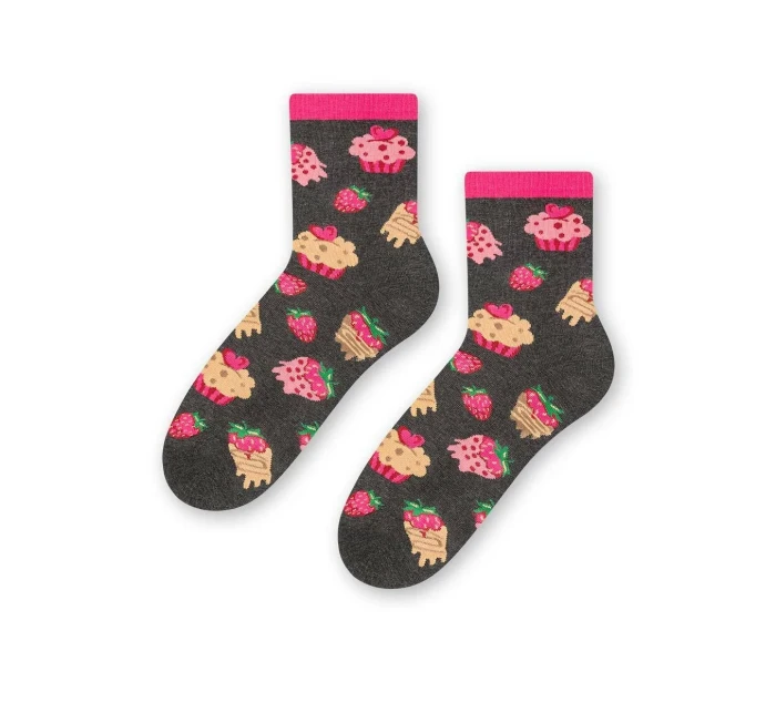 Dámské ponožky model 14559108 Srdce - Steven Dámské ponožky model 14559108 Srdce - Steven