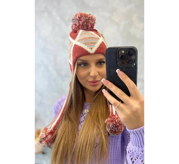 Dámska klapka na uši Eunika K322 červená Dámska klapka na uši Eunika K322 červená