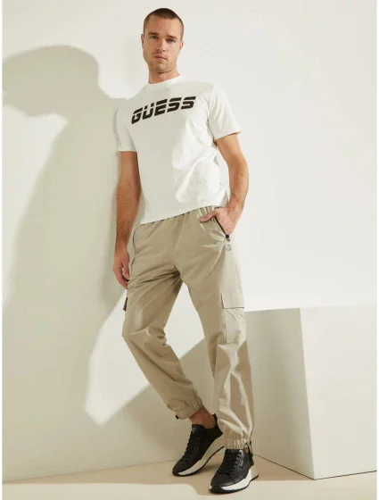 Pánske tričko Jake U1BA10J1311 - G018 - Biela - Guess Pánske tričko Jake U1BA10J1311 - G018 - Biela - Guess