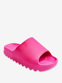 Módní pantofle na platformě Fuchsie model 21616853 - Boto